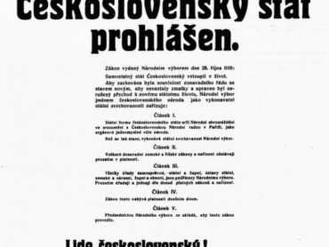 Pozor, titulní strana vydání z 29. října 1918. Státní vědecká knihovna v Olomouci.